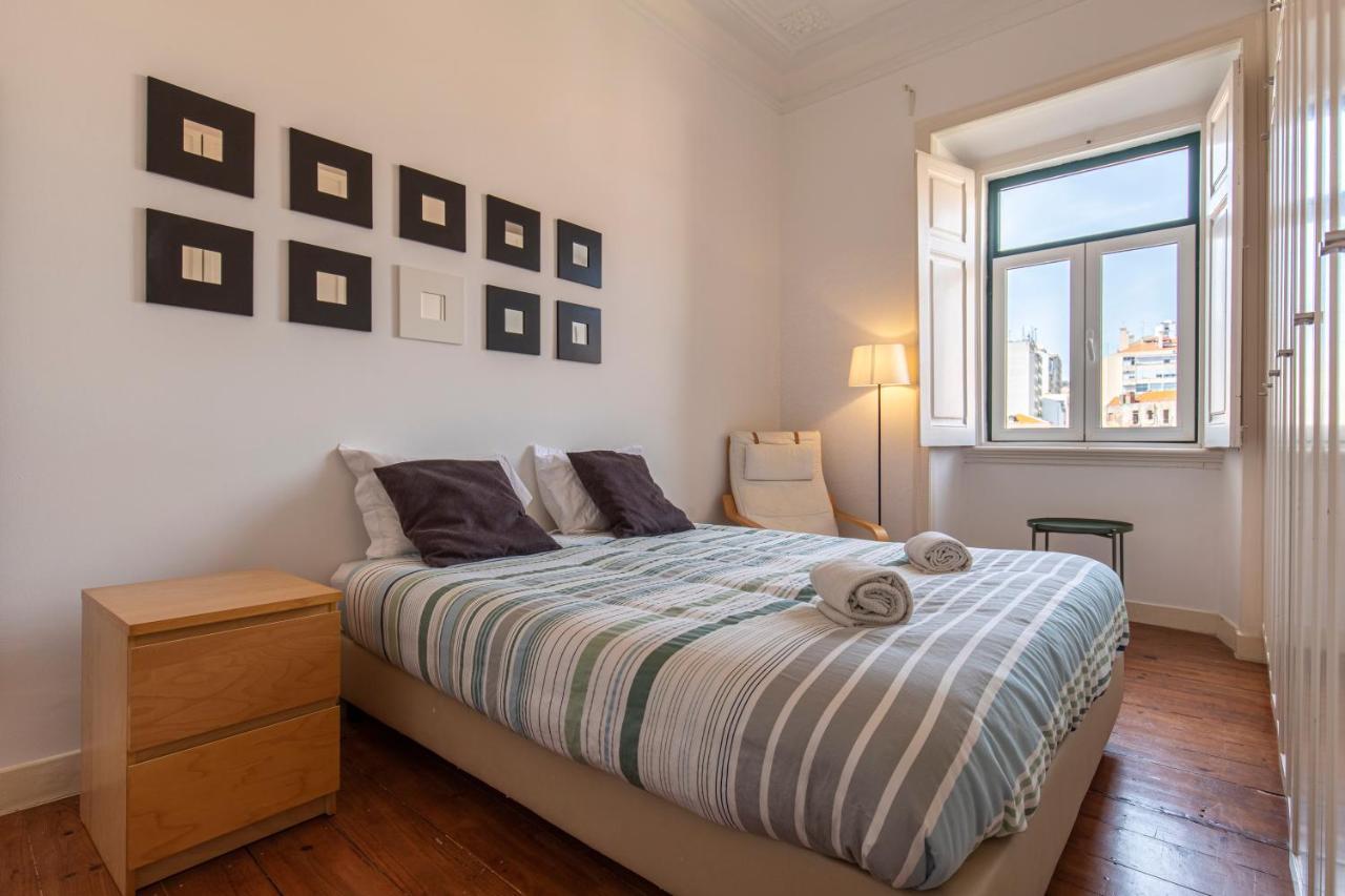 Typical 2Bdr Apartment In Lisbon By Lovelystay Exterior photo