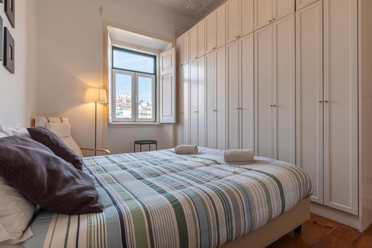 Typical 2Bdr Apartment In Lisbon By Lovelystay Exterior photo