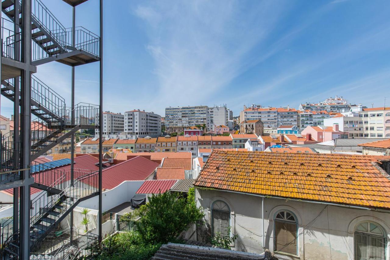 Typical 2Bdr Apartment In Lisbon By Lovelystay Exterior photo