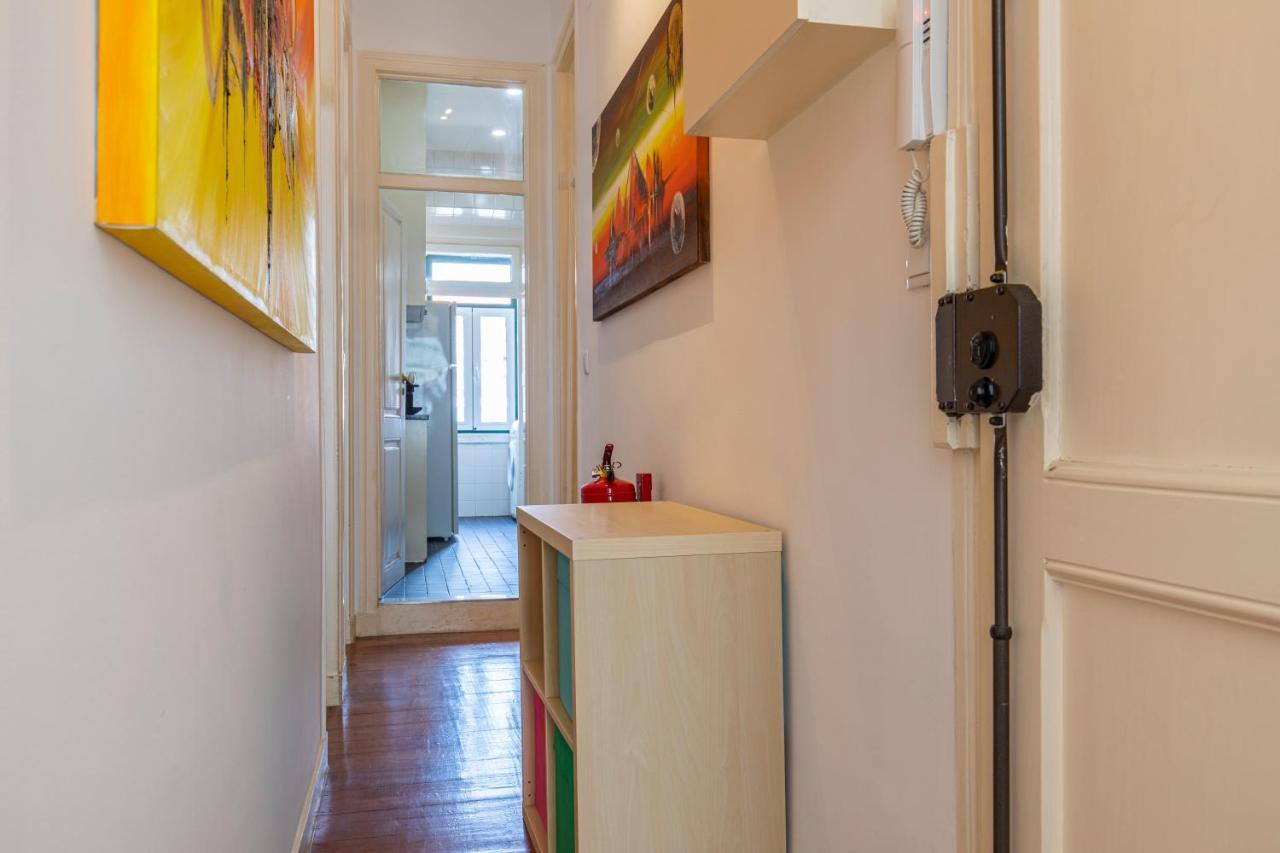 Typical 2Bdr Apartment In Lisbon By Lovelystay Exterior photo